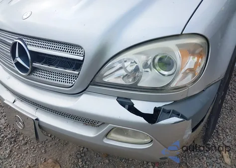 2005 Mercedes-Benz Ml 350 4Matic из США, поврежденный, VIN 4JGAB57EX5A537744